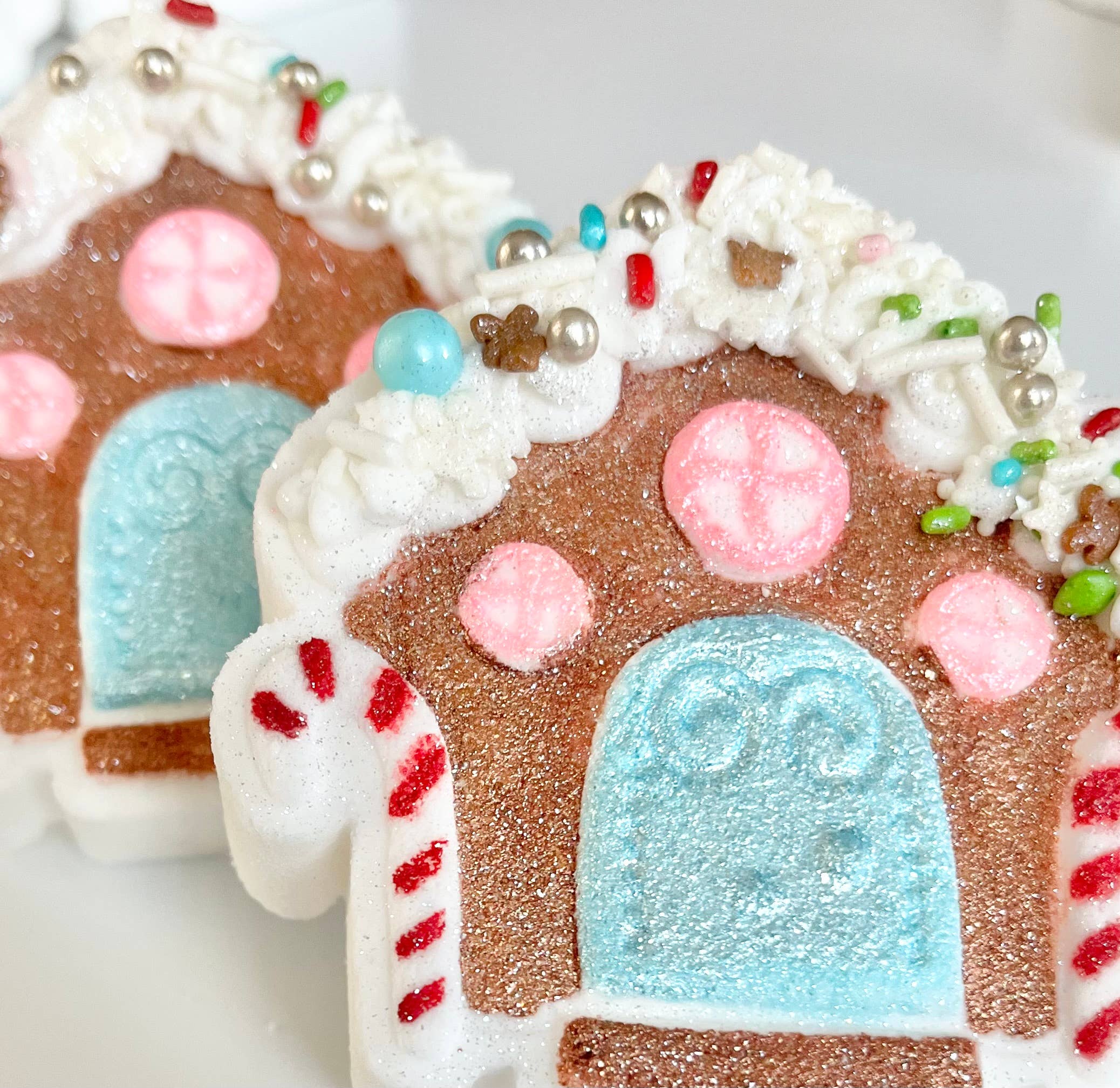 Gingerbread House Bath Bomb - Image 2