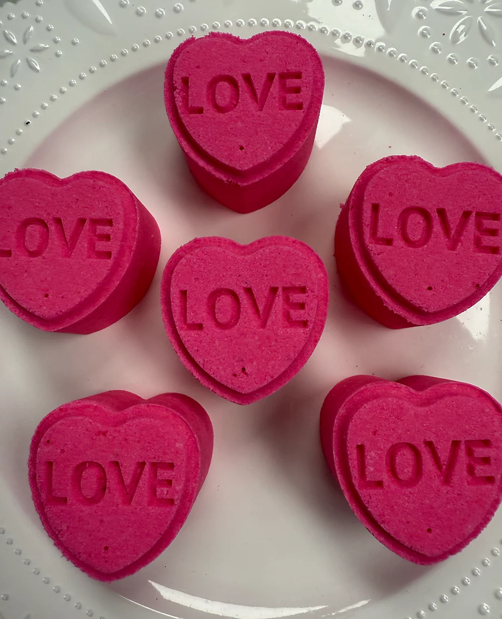 LOVE Mini Bath Bomb